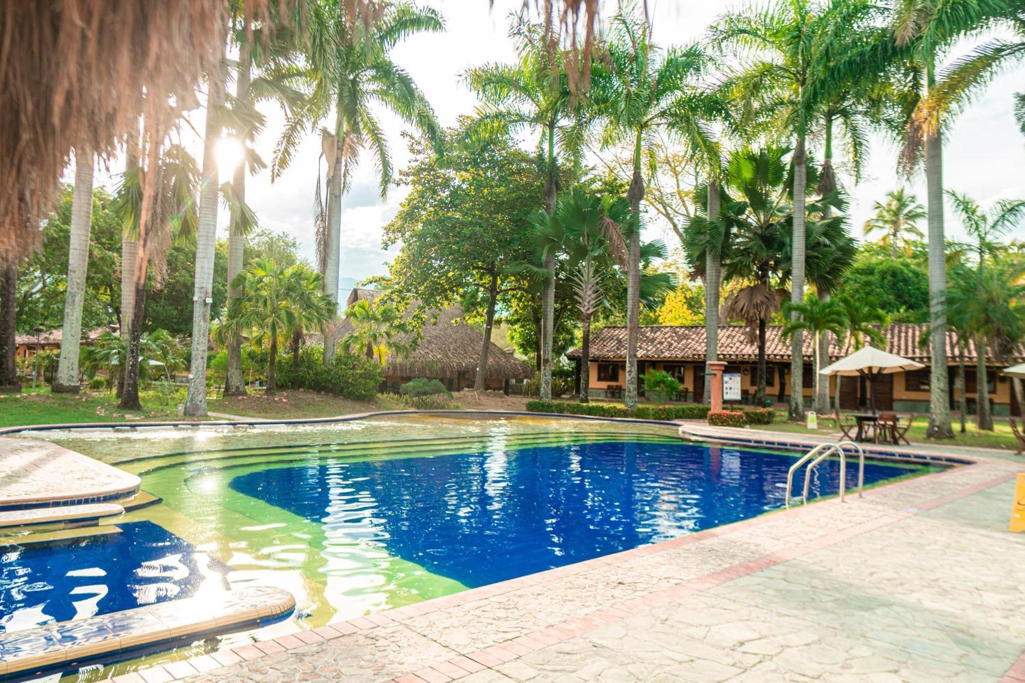 Hotel Portón del Sol Santa Fe de Antioquia Exterior foto