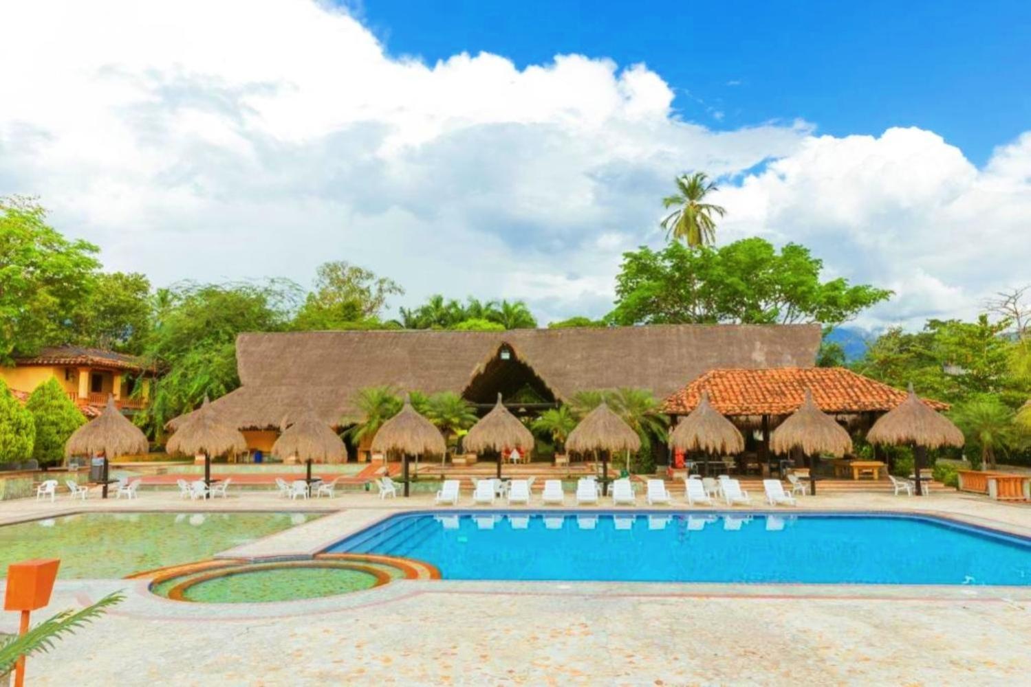 Hotel Portón del Sol Santa Fe de Antioquia Exterior foto